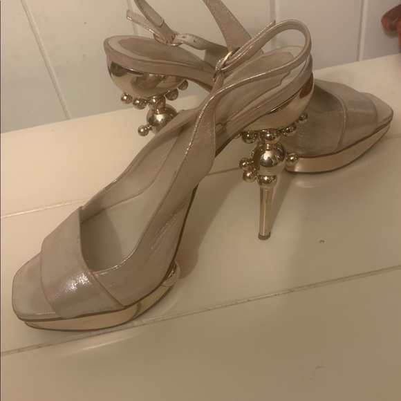 Dior  Runway Gold sculpted Peep Toe Slingback Heel Platform. - Picture 3 of 8